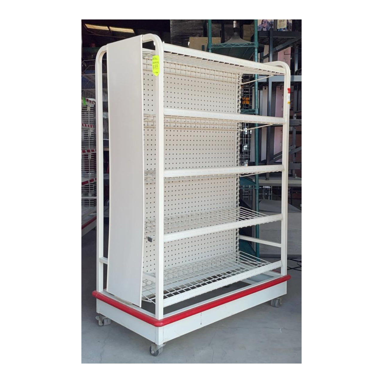 Retail Display With Wheels
